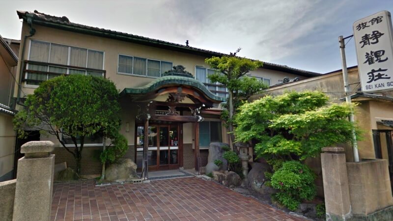 奈良県奈良市にある元妓楼の「旅館静観荘」